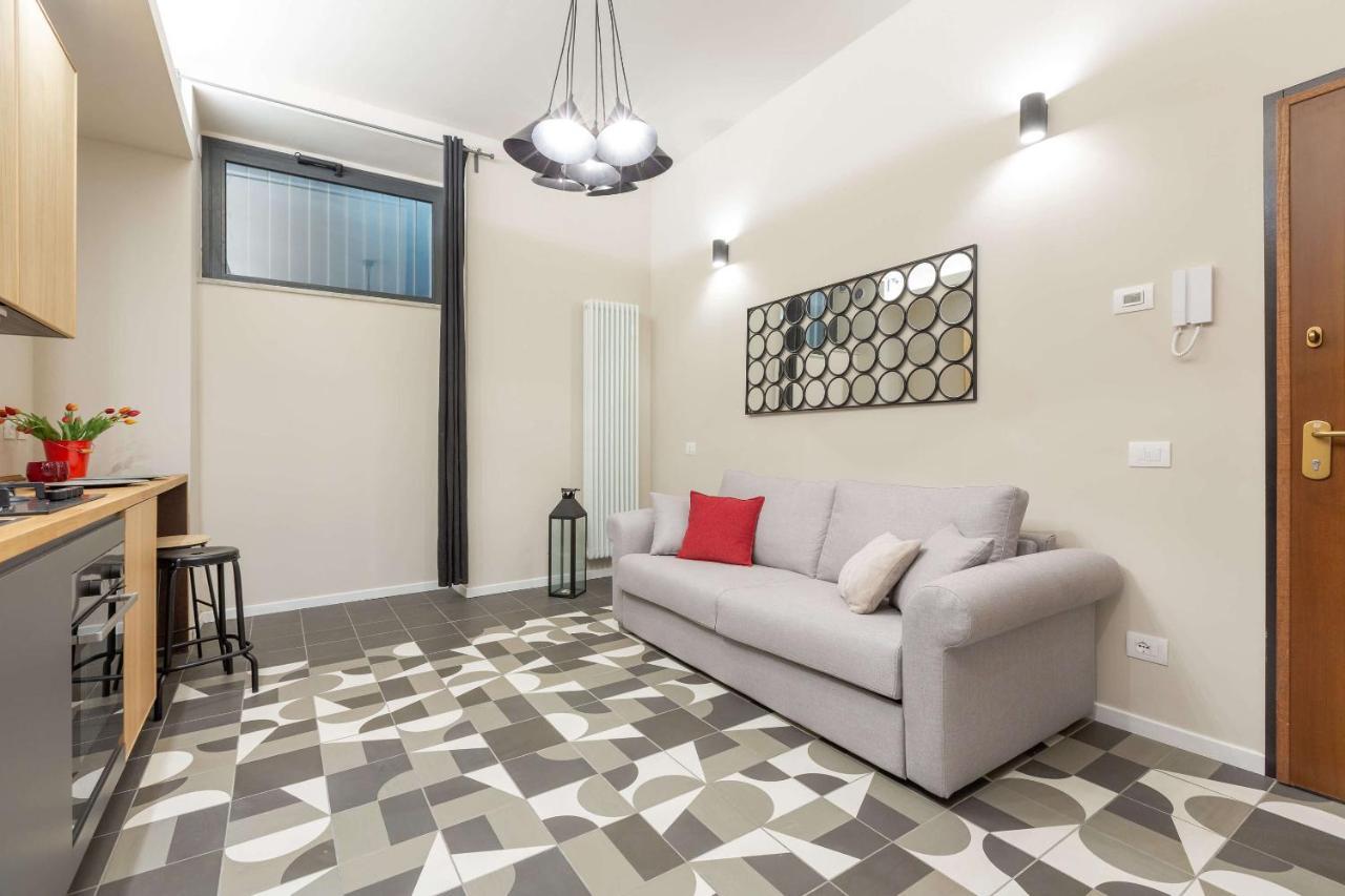 Mou43 -Loreto-Duomo- Urban House - Luxury Милан Экстерьер фото