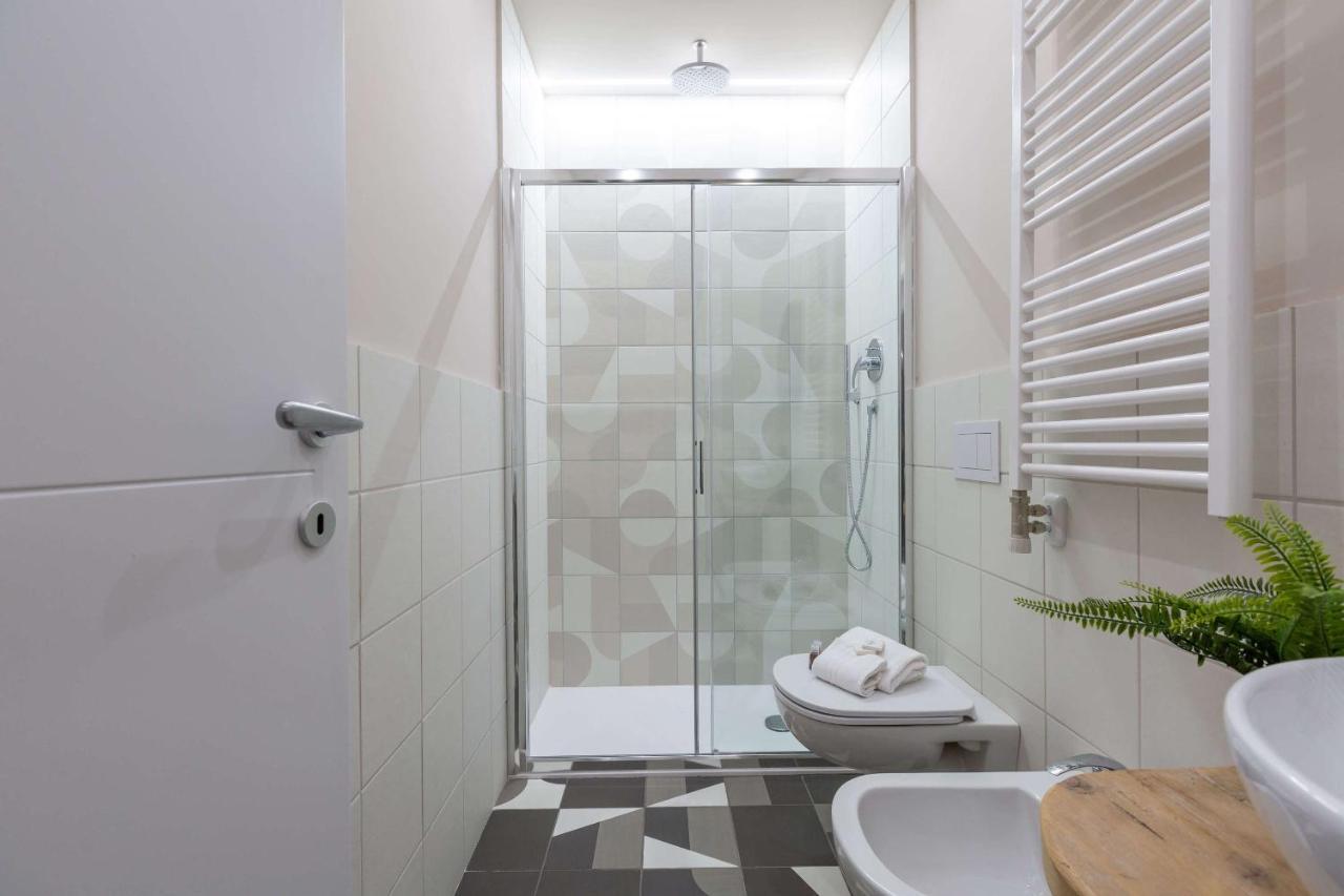 Mou43 -Loreto-Duomo- Urban House - Luxury Милан Экстерьер фото